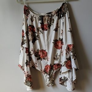 Design Lab Bell Sleeve Bodysuit